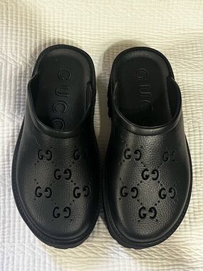 GUCCI Black GG Lug Sole Platform Slide On Slides Mules Clogs Size 41